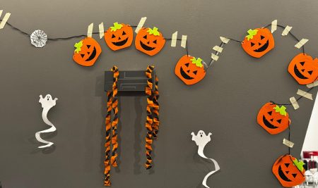 <trp-post-container data-trp-post-id='58015'>Filme de Halloween pentru întreaga familie</trp-post-container>